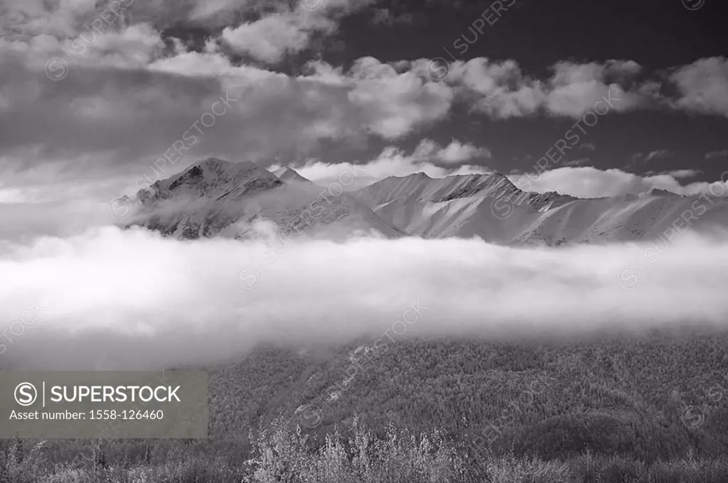 USA, Alaska, McCarthy, Wrangell Mountains, winters, s/w, North America, southeast-Alaska, landscape, nature, mountains, mountains, highland-shaft, mou...