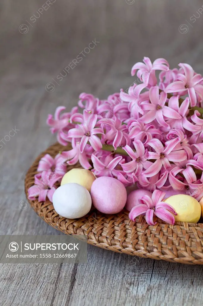 Hyacinth blossoms and Easter eggs