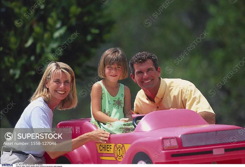 Family, outside, Model car