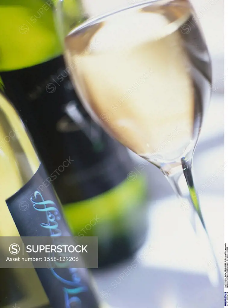 Wine glass, Wine bottle, White wine