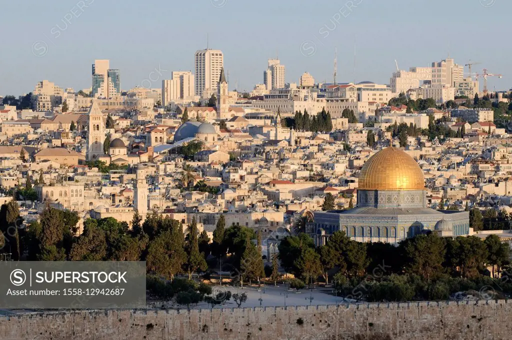 Jerusalem, view from Mount of Olives to the Old Town, Dome of the Rock, Israel