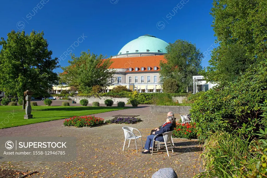 Park, Niedersachsenhalle, Hannover, Germany