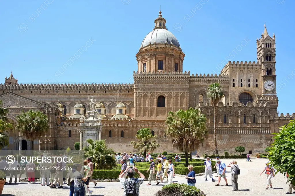 Sicily, cathedral square with cathedral in Palermo