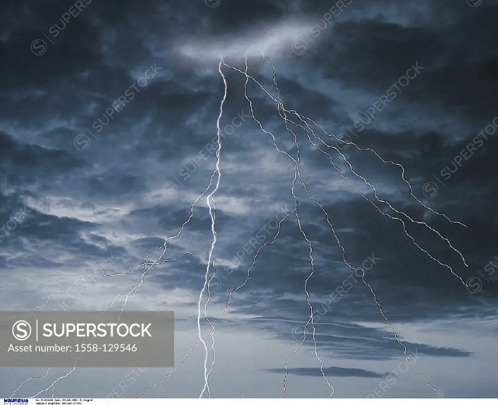 Stormy atmosphere, Lightnings