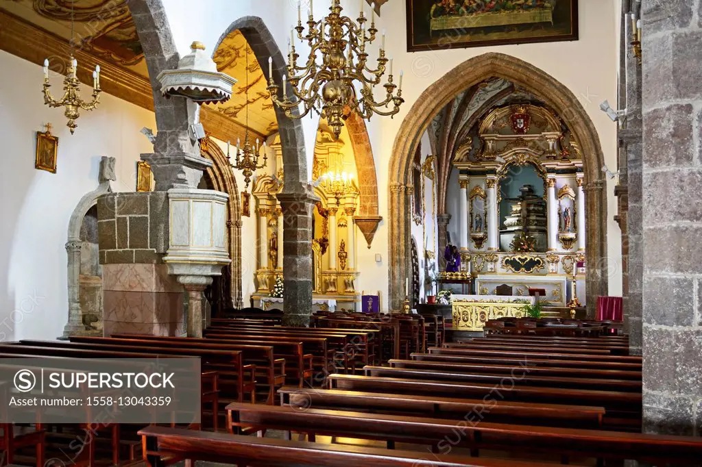 Madeira, interior of the church 'Igreja Matriz de Santa Cruz'
