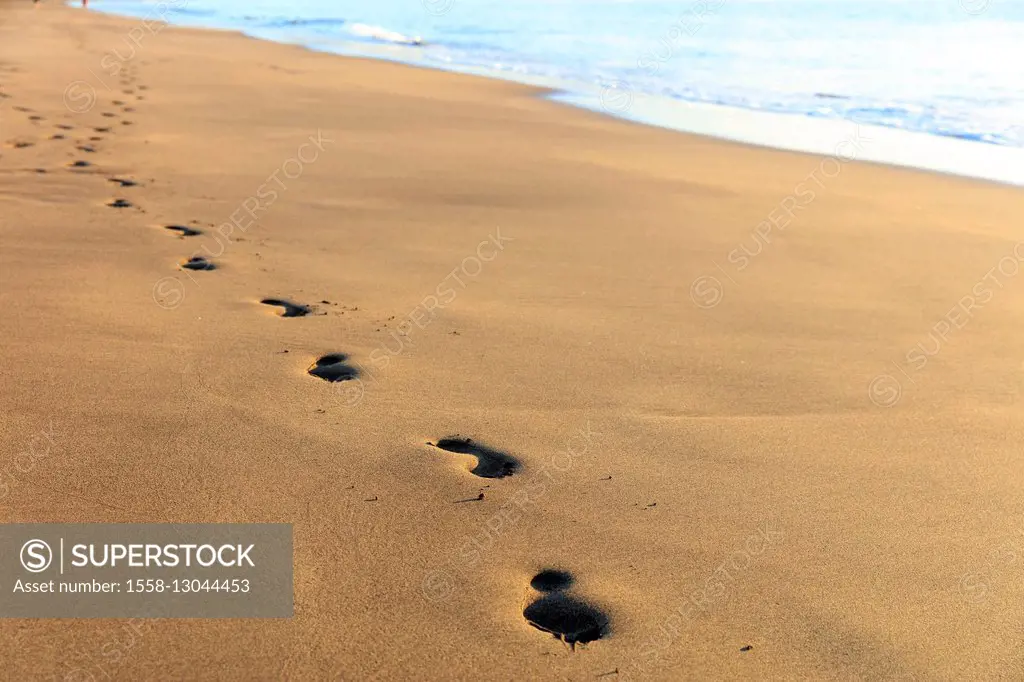 Spain, Canary Islands, Lanzarote, Puerto del Carmen, beach, sand, footprints