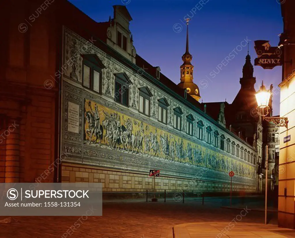 Germany, Saxony, Dresden, Fürstenzug, detail, twilight, Augustenstraße, wall, 102 meters long Sgraffitofries, Sgraffitotechnik, painting, transfer, mo...