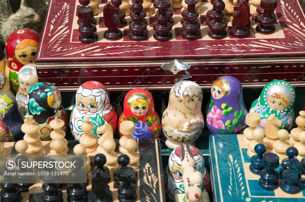 Hungary, booth, close-up, souvenirs, Matrjoschka-Figuren, chess-games, economy, trade, sale, souvenir-sale, handicraft, wood-works, figures, wood-figu...