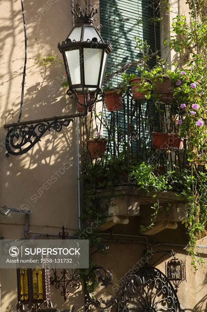 Italy, island, Sicily, island Sicily, Taormina Corso Umberto house lantern, detail, South-Italy, destination, city, city center, pedestrian precinct, ...