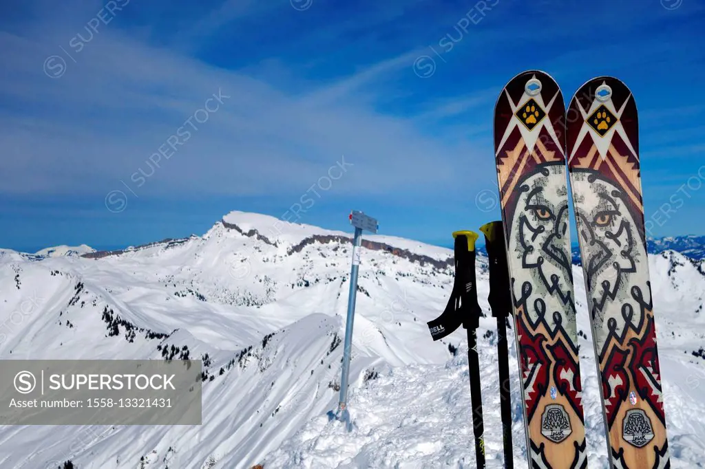 Ski tour