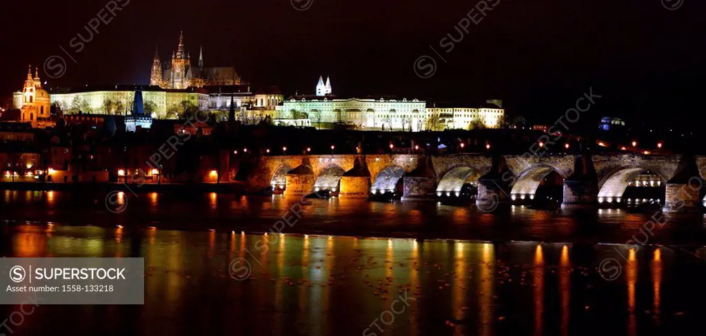 Czech republic, Prague, city view, Moldavia, Karl-bridge, Hradschin, night,