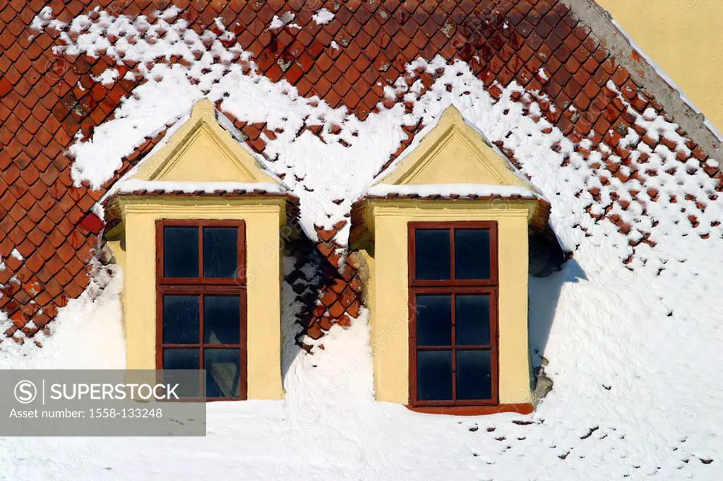 House-roof, windows, snow,