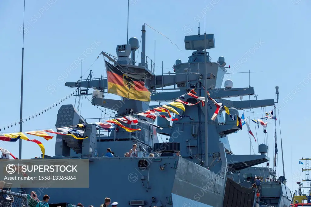 Germany, Mecklenburg-Western Pomerania, Warnemünde, Hanse Sail, corvette 'Braunschweig F260' in the maritime canal