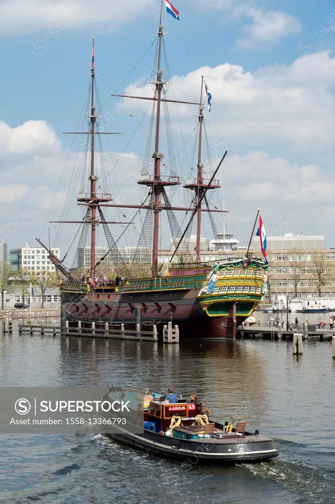 Het Scheepvaartsmuseum, maritime museum, VOC schip, historical sailing ship, Amsterdam, Holland, Netherlands