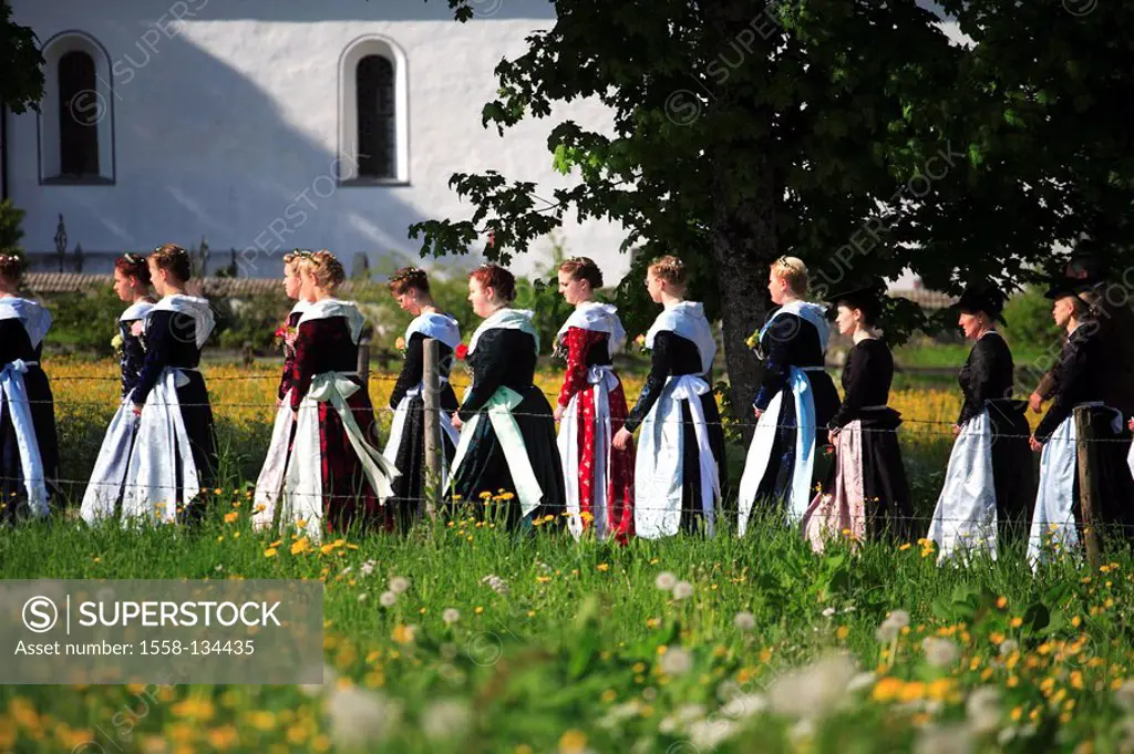Germany, Bavaria, Fischbachau, Feast of Corpus Christi-day, traditional costum-pilgrimage, pilgrims, women, , Upper Bavaria, Leitzachtal, Feast of Cor...