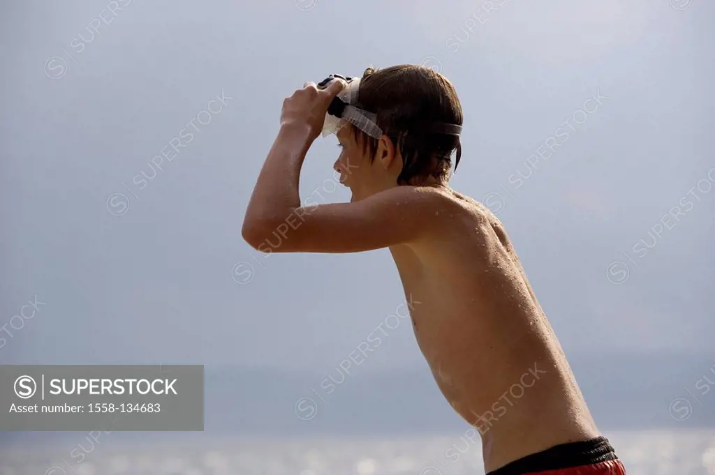 boy, gesture, diver-glasses, upper body freely, at the side, people, child, wet, swim-suit, trunks, fun, swims, swims, joy, vacation, vacation, water,...