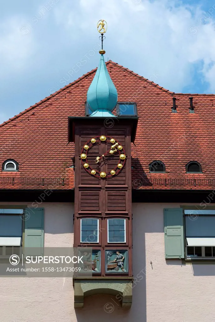 Germany, Baden-Wurttemberg, Schwäbisch Hall (town), clock bay window