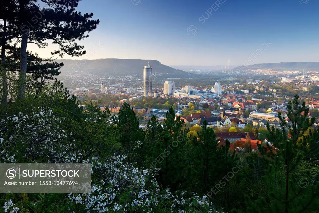 Germany, Thuringia, Jena, town view from Jena in the Saaletal with JenTower, Campus Erst-Abbe-PLatz of Friedrich Schiller University Jena, slopes of l...