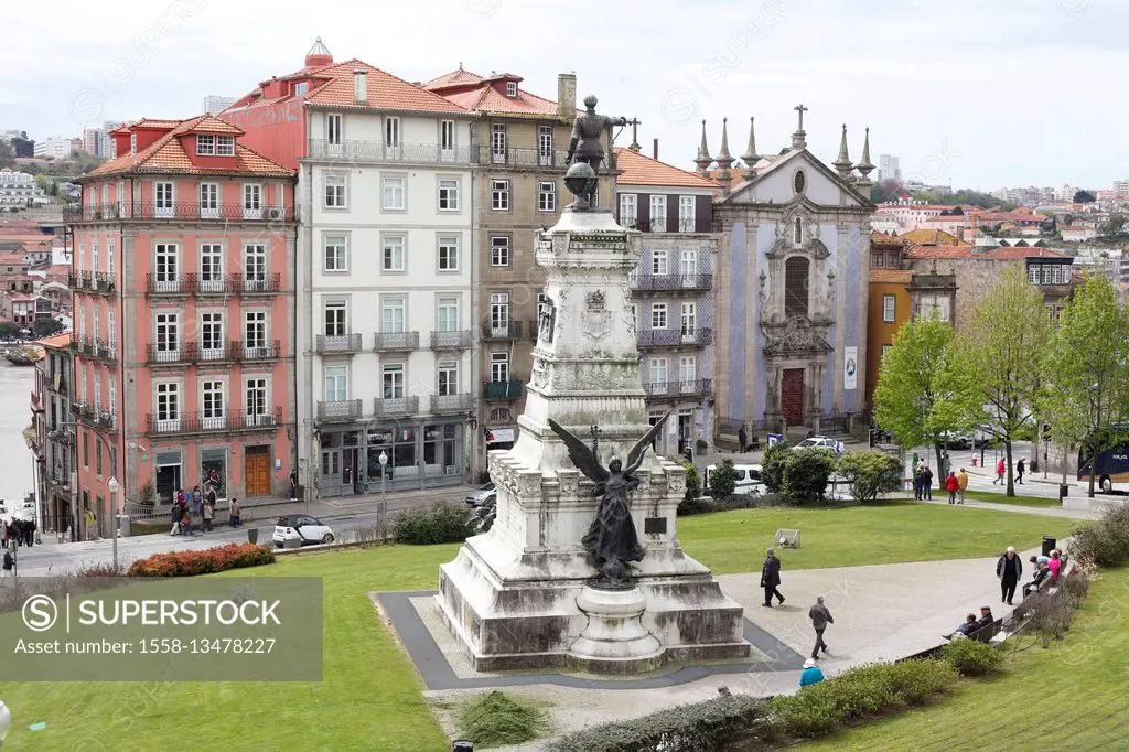Statue of Infante D. Henrique or Henry the Navigator on the square Praca do Infante, Porto, district of Porto, Portugal, Europe