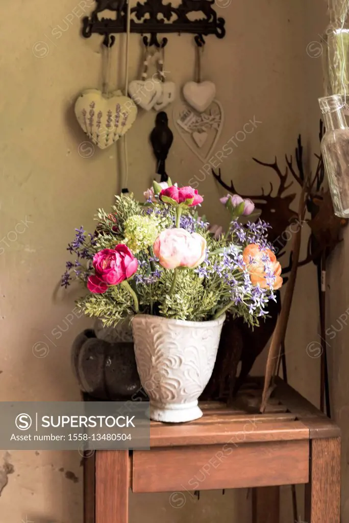 Side table, flowers, vase,