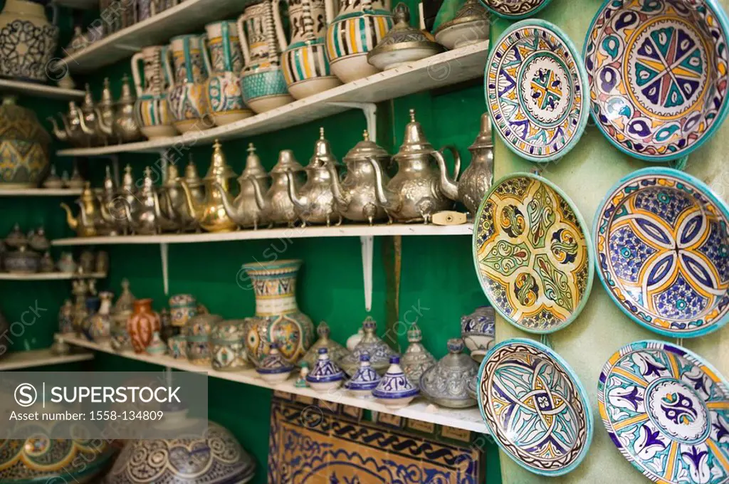 Morocco, Fes, Fes El Bali, business, sale, sound-jugs, tea-pots, wall-plates, city, district, Old Town, ware, traditionally, regional-typically, mugs,...