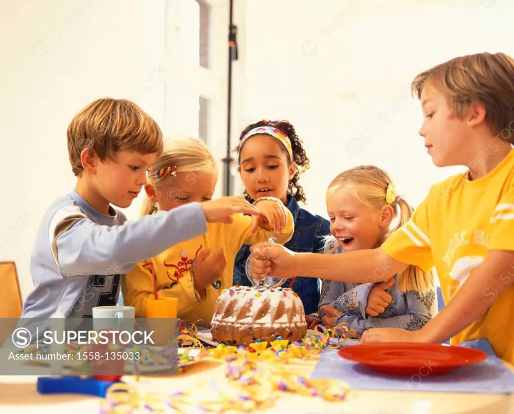 Child-birthday, boys, girl, cakes, broaches, celebrates, cheerfully, fun, children, 5-7 years, group, friends, laughs, table, decorates, streamers, Sm...
