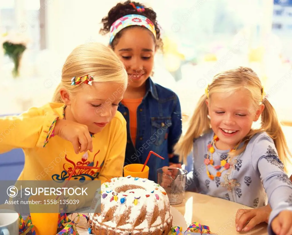 Child-birthday, girl, cakes, celebrates, cheerfully, fun, children, 5-7 years, friends, friends, laughs, table, birthday-cakes, joy, eating celebratio...