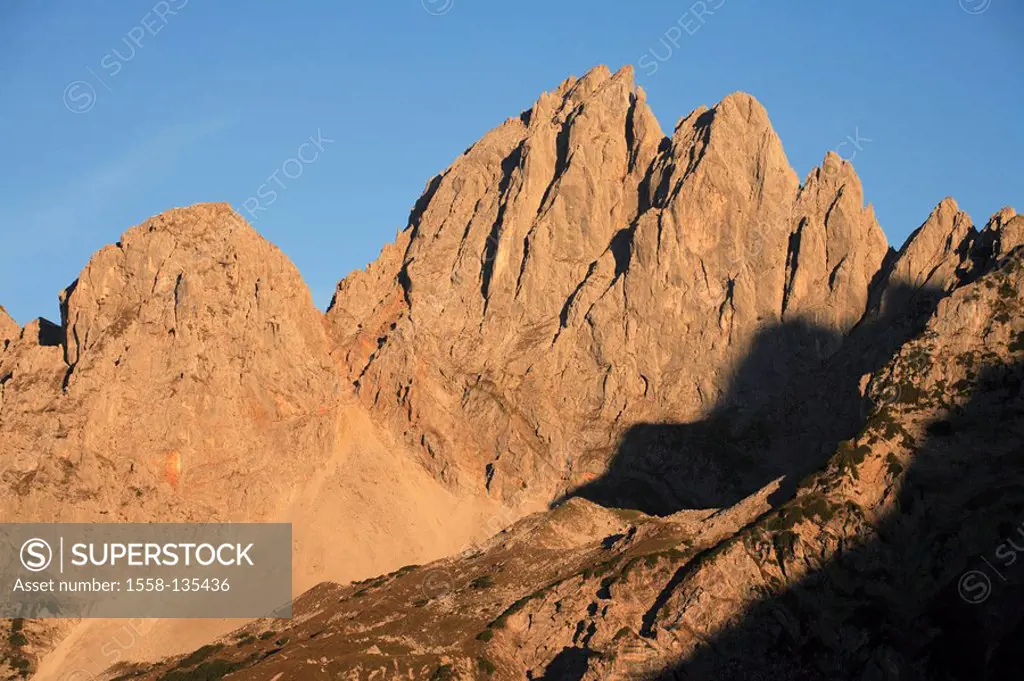 Austria, Tyrol, Wilder Kaiser, Ellmauer hold, morning-mood, Alps, mountains, summit, rockface, morning-sun, sunrise, silence, silence, loneliness, des...