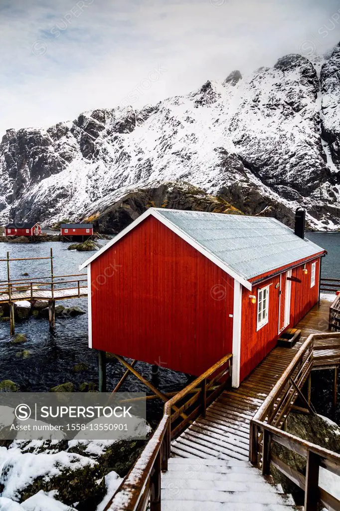 Norway, Nordland, Lofoten, Flakstadoy, Nusfjord, Winter Lofoten