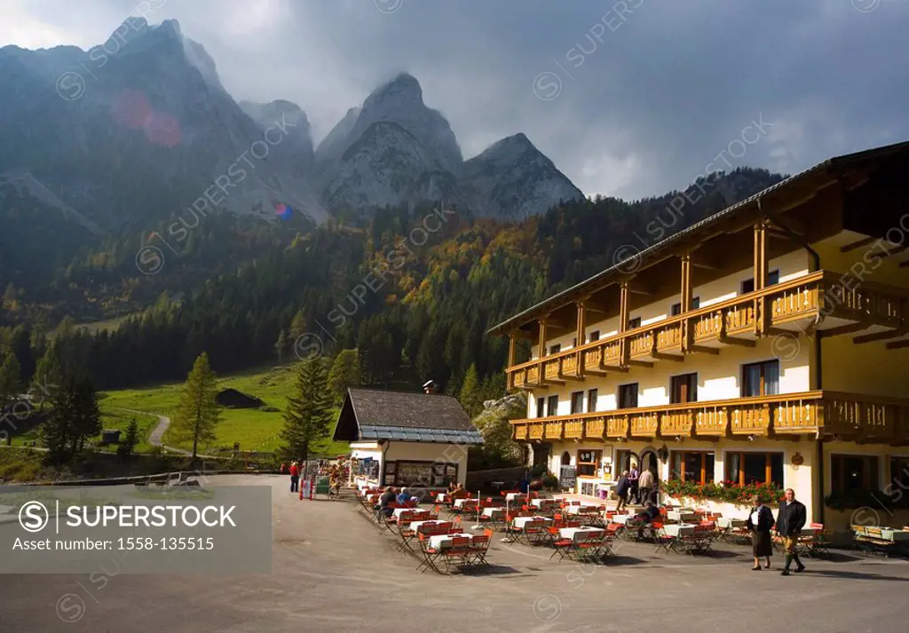 Austria, waiter-Austria, Gosau, Dachstein-mountains, restaurant, sun-terrace, guests, Salzkammergut, mountain scenery, mountains, Dachstein, hotel, ho...