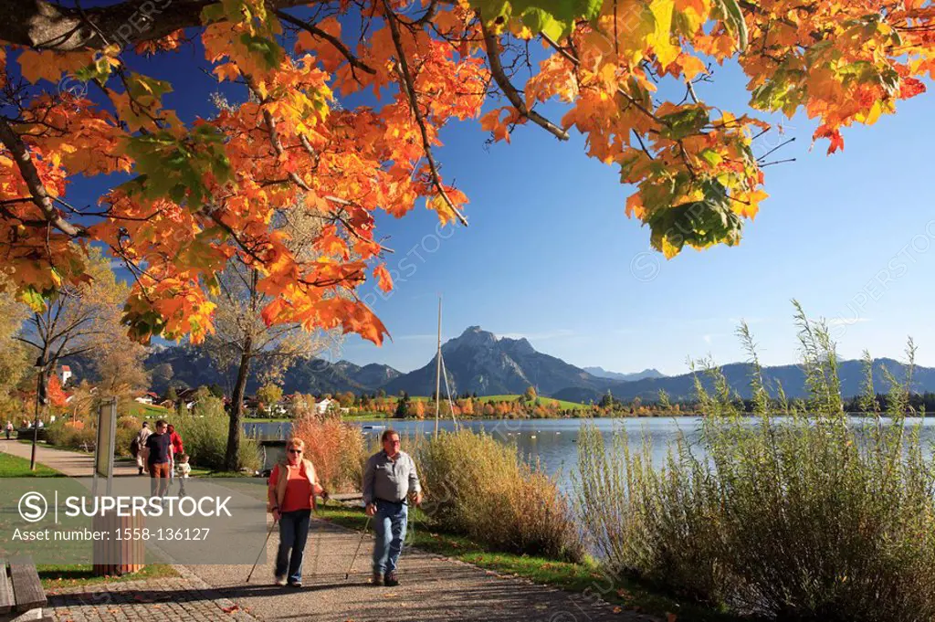 Germany, Bavaria, Allgäu, hop-lake, promenade, persons out for a walk, autumn, Upper Bavaria, Ostallgäu, king-corners, mountain scenery, lake, sea-pro...