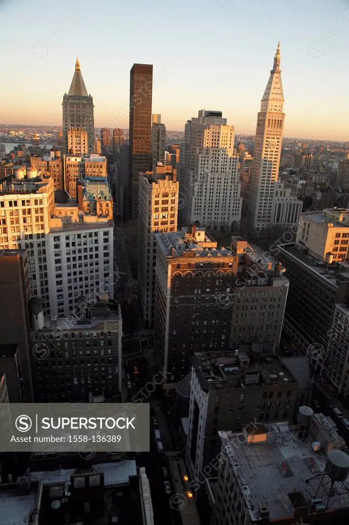 USA, New York city, city view, 26th Street sunset North America, metropolis, city, metropolis, city center, center, high-rises, buildings, dusk, eveni...