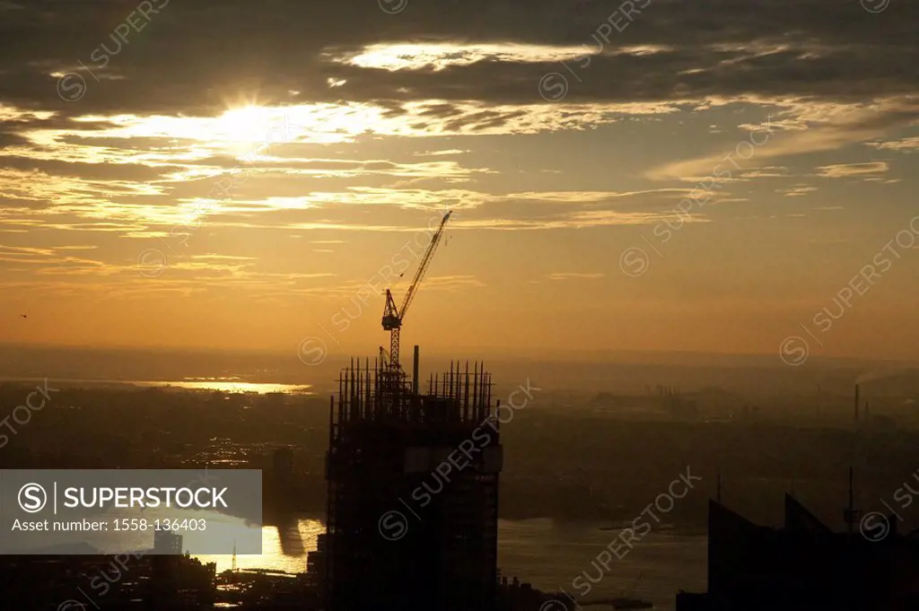 USA, New York city 10 th Ave building site high-rise construction-crane, Hudson River, sunset, North America, metropolis, city, city, high-rise-constr...