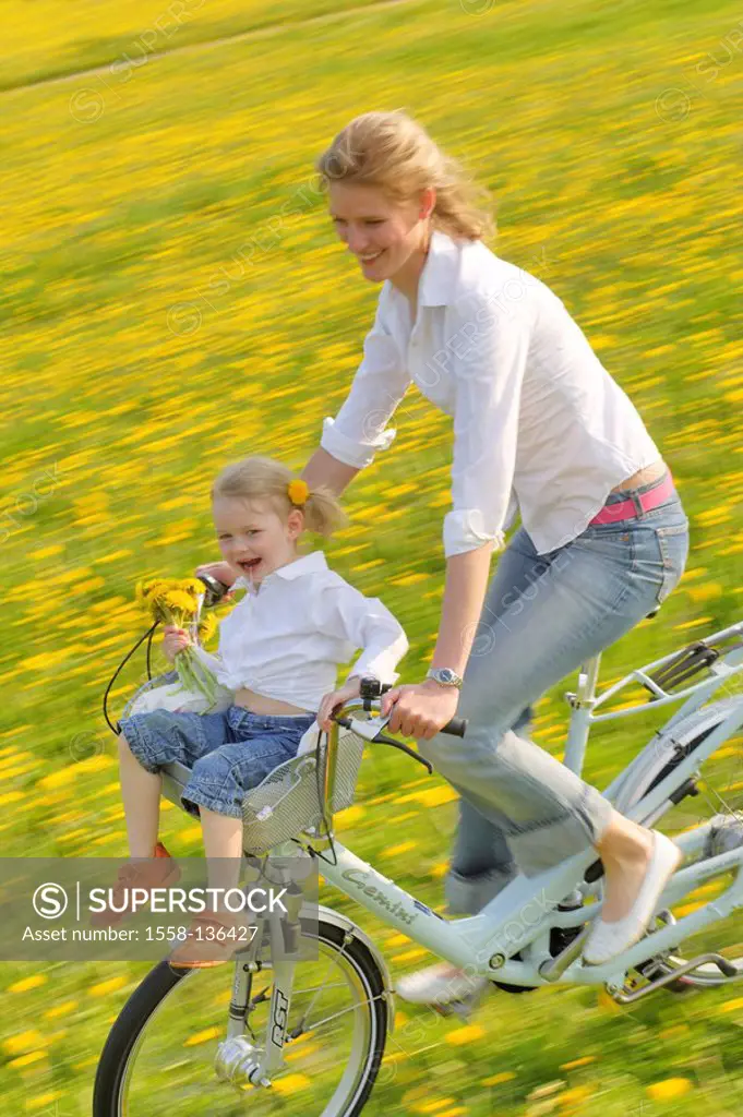 Dandelion-meadow, woman, child, bicycle, cheerfully, spring, at the side, fuzziness, people, mother, daughter, bicycling, together, trip, wheel-tour, ...