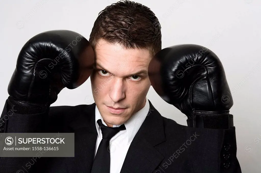 Businessman, young, boxing gloves, portrait, series, people, man, employee, facial expression, self-confidently, ambition, success, Karriere, career-m...