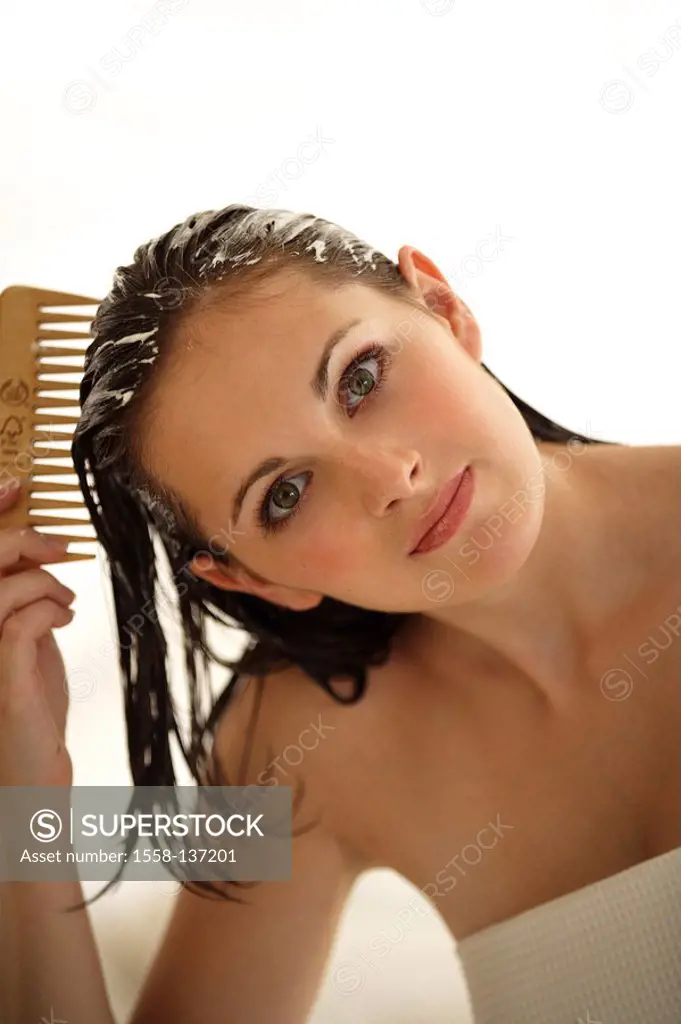 Woman, hair care, cure, is too bulky, strand-comb, portrait, series, people, young, hair, wet, cure-packet, care-product, residence time, effects, car...