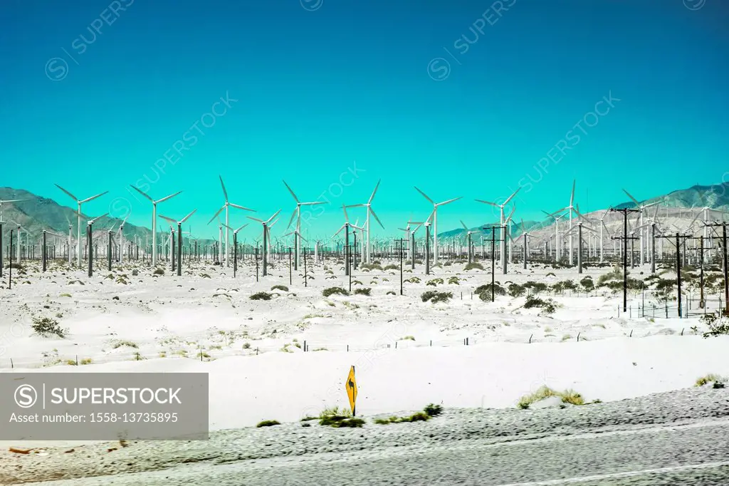 USA, USA-West, California, Palm Springs, wind energy
