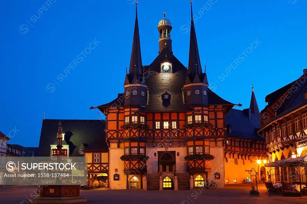 Germany, Saxony-Anhalt, Wernigerode, town hall, evening, illuminates,