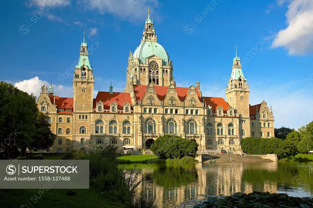 Germany, Lower Saxony, Hanover, Maschpark, Maschteich, town hall,