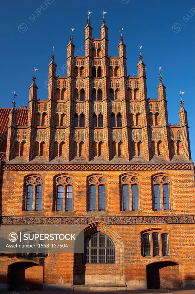 Germany, Lower Saxony, Hanover, Old town hall, brick-buildings, facade,