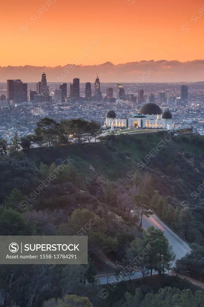 USA, California, Los Angeles, elevated view of the Griffith Park Observatory and Downtown Los Angeles, dawn