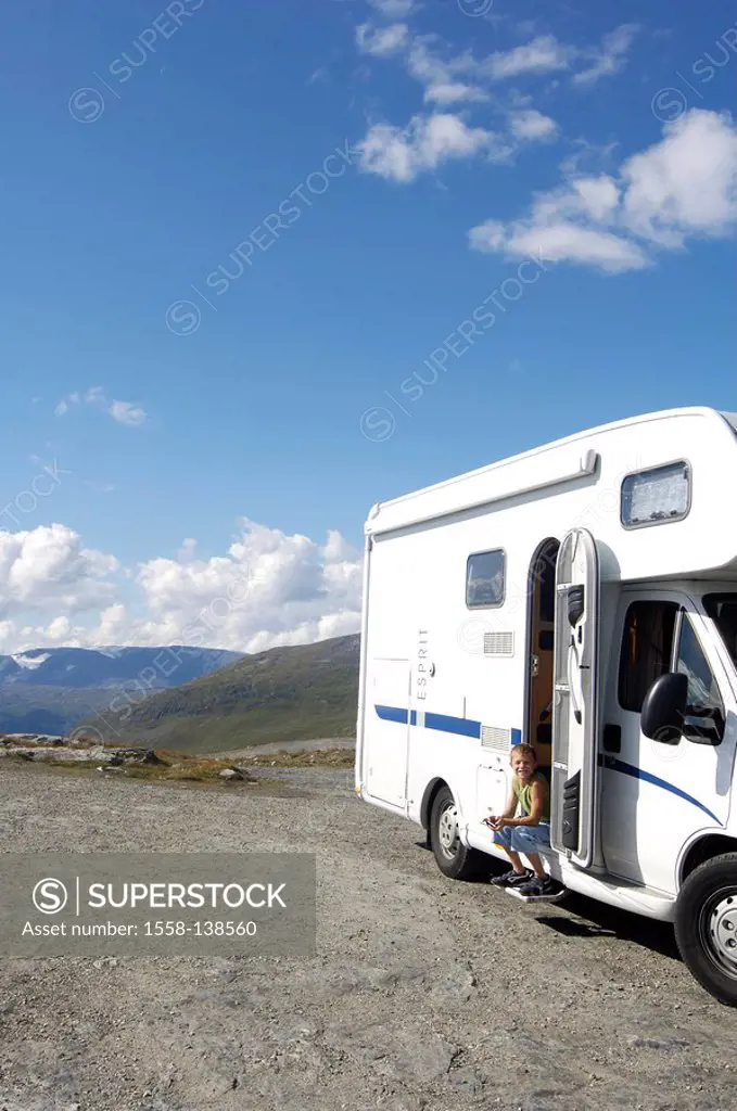Norway, fjord-country, Fjell, mountains, camper, detail, boy, smiling, series, camper, camping-bus, trip, vacation, camping-vacation, camping, vacatio...