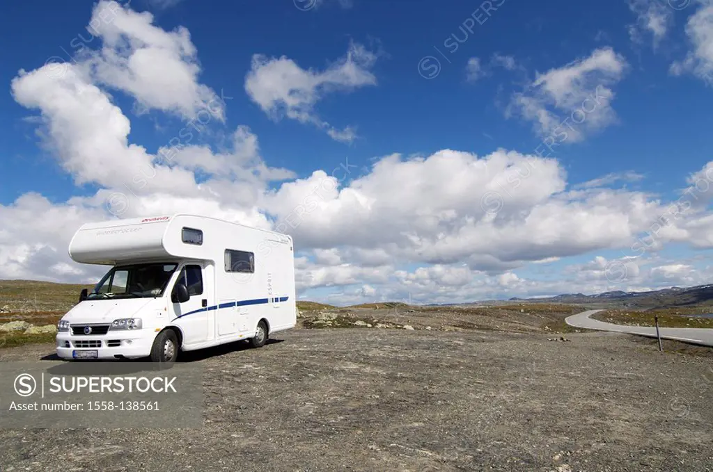 Norway, fjord-country, Fjell, roadside, camper, clouded sky, series, landscape, street, parking place, camper, camping-bus, trip, vacation, camping-va...