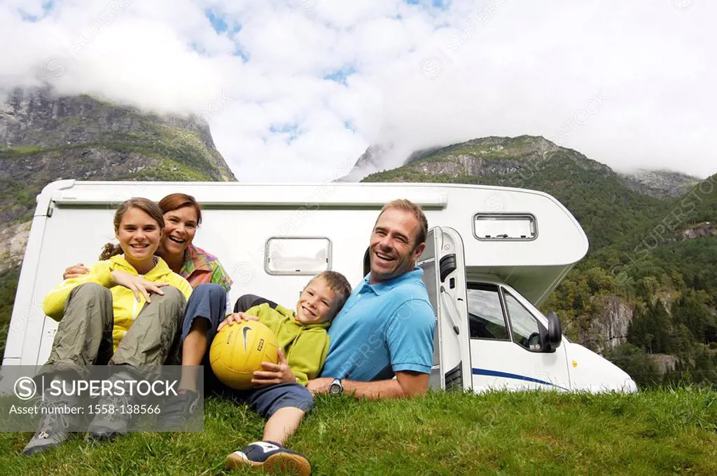 Norway, fjord-country, roadside, camper, family, resting, recuperation, cheerfully, series, landscape, camper, camping-bus, trip, vacation, camping-va...
