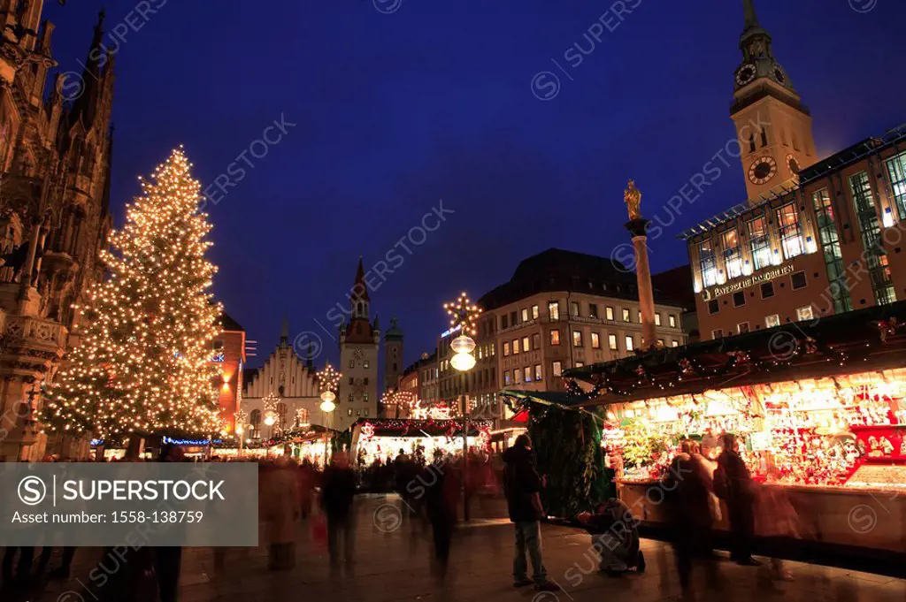 Germany, Bavaria, Munich, Christmas market, Marie-place, evening,