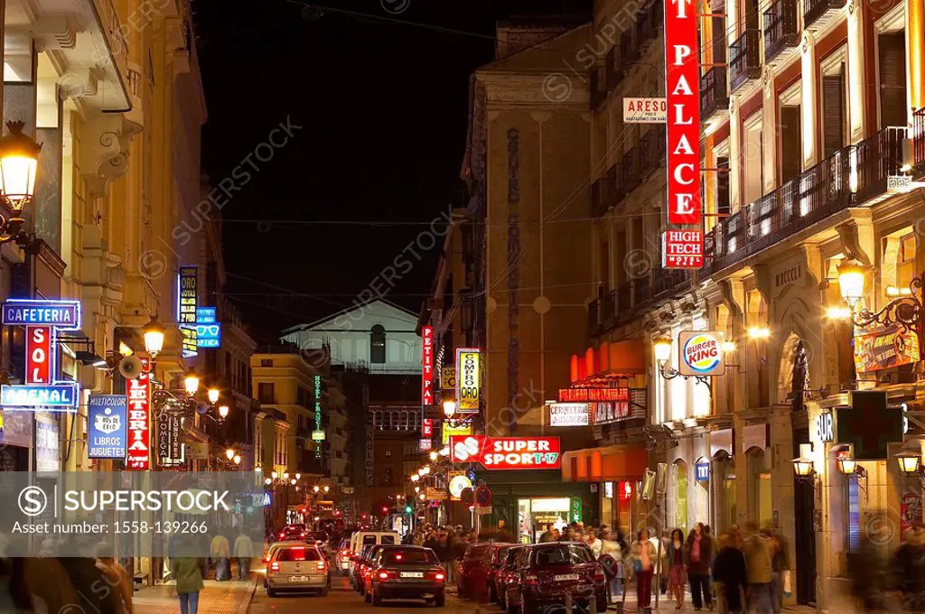 Spain, Madrid, Old Town, street-scene, Calle Arenal, evening,