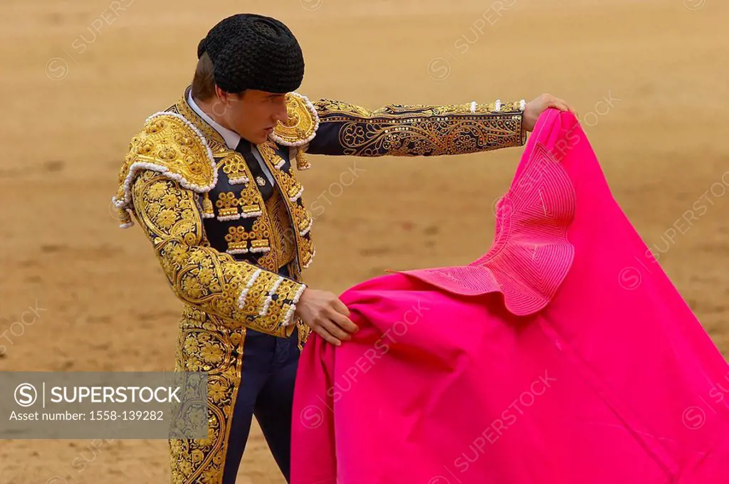 Spain, Madrid, bullfighters, Capa, bull, provokes, at the side, detail,