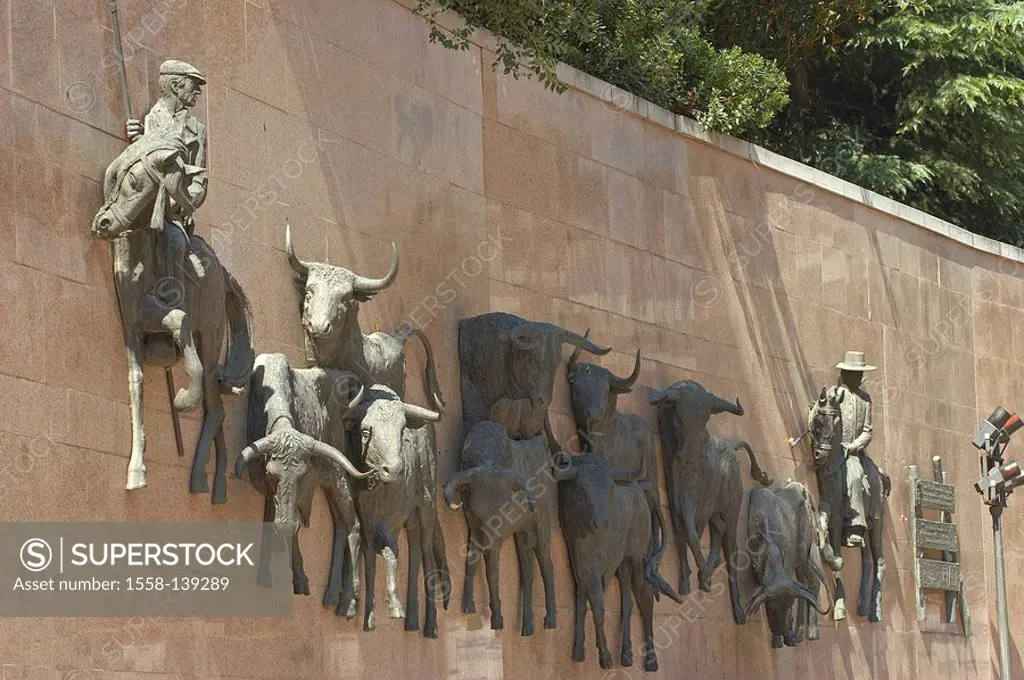 Spain, Madrid, Plaza de Toros, wall, sculptures, bulls, bullfight, bench,