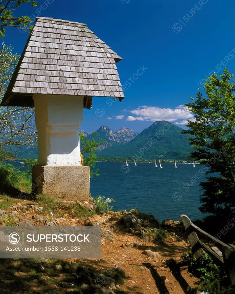 Austria, Salzburger Land, St  Gilgen at the Wolfgang-lake, wedding-cross, Salzkammergut, mountain scenery, lake,mountain lake, shore, cross, picture-s...