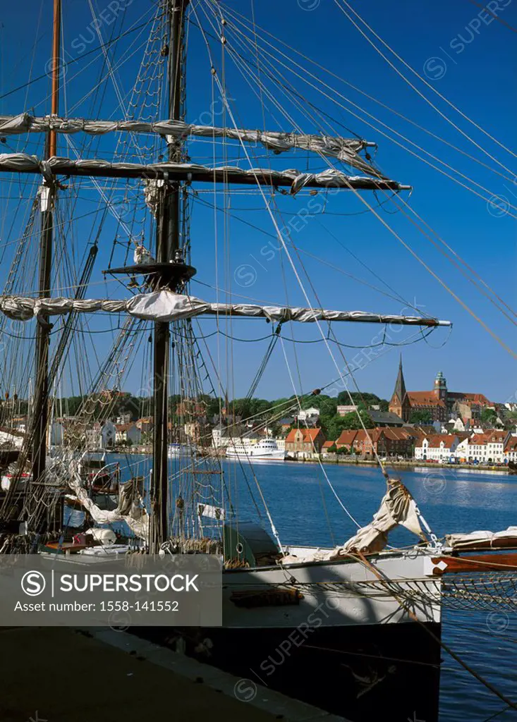 Germany, Schleswig-Holstein, Flensburg, harbor, big-sailor Hordatral, detail, city view, city, port, Flensburger firth, water, ship, sail-ship, masts,...